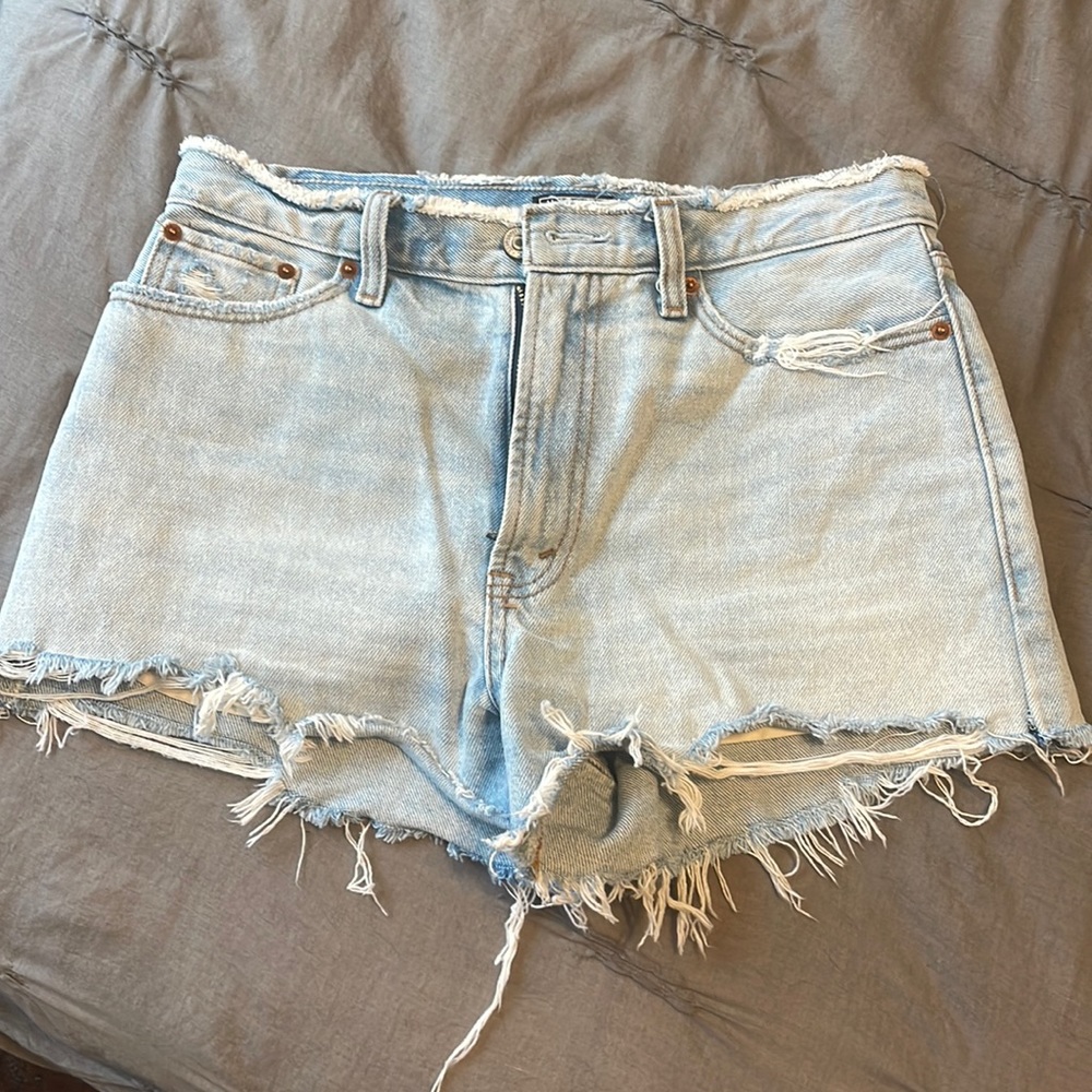 A&F Annie high rise short
